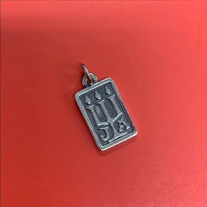 ***RETIRED JAMES AVERY RETURN TO CHARM***